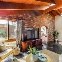 4 Mitchell Drive LEOPOLD VIC 3224