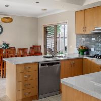 2 Argyle Crescent Lucas VIC 3350