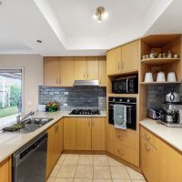 2 Argyle Crescent Lucas VIC 3350