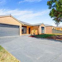 6 Kendall Court Miners Rest, VIC 3352