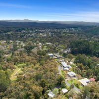 16 Forest Ave Hepburn Springs VIC 3461