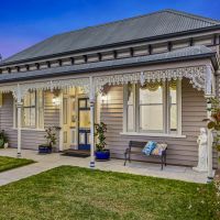 27 Rowe Street Soldiers Hill VIC 3350