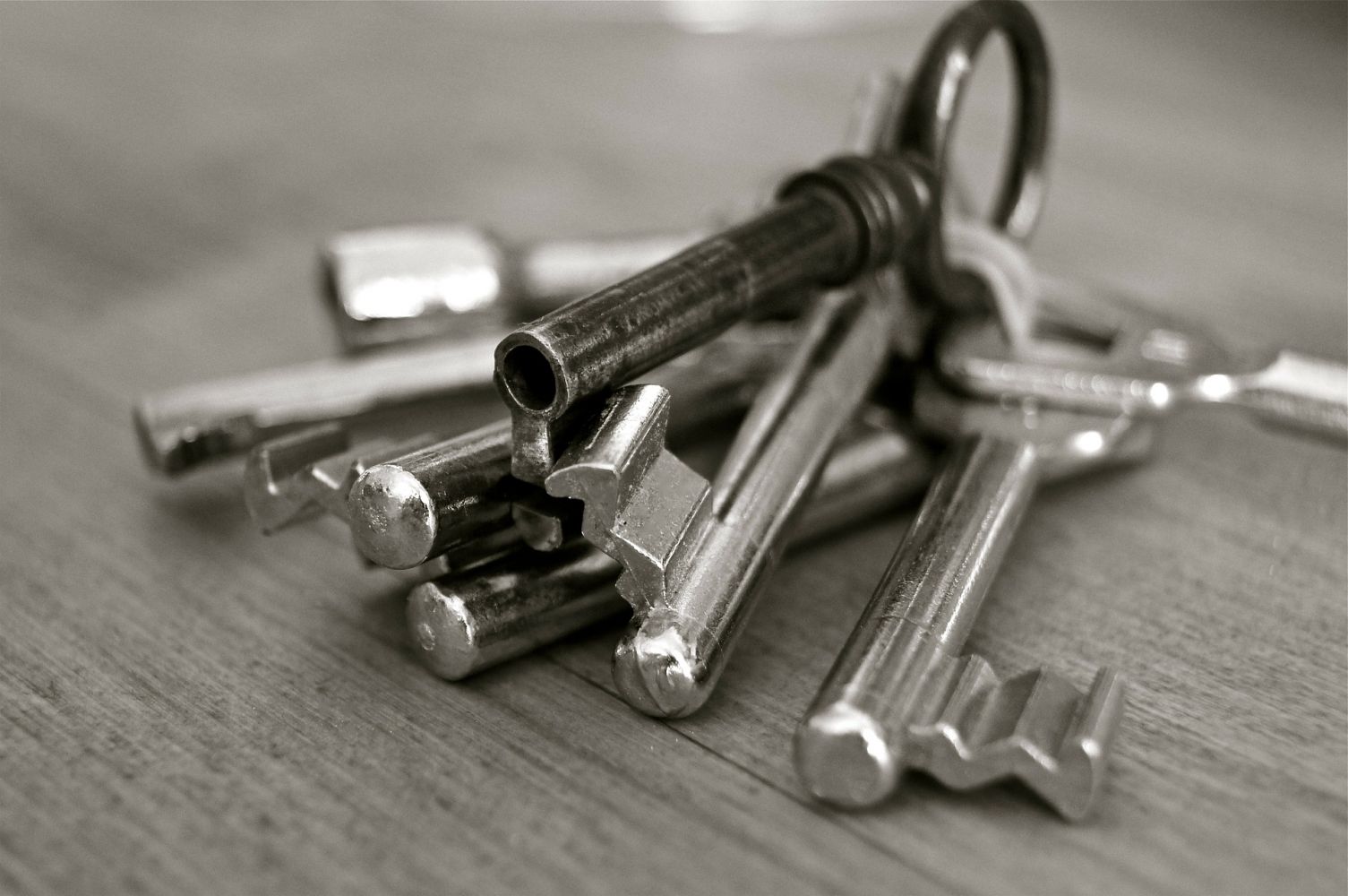 How do you secure possessions when selling your home