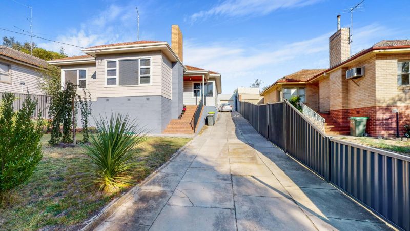 https://next-reality-3d.captur3d.io/view/nextreality3d/827-laurie-st-mount-pleasant-vic-3350-australia 