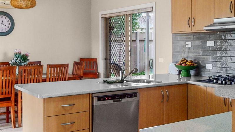 2 Argyle Crescent Lucas VIC 3350 
