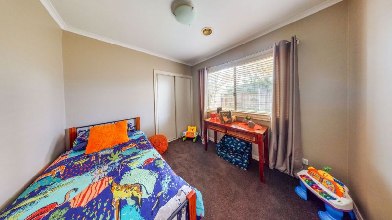 2 Argyle Crescent Lucas VIC 3350 