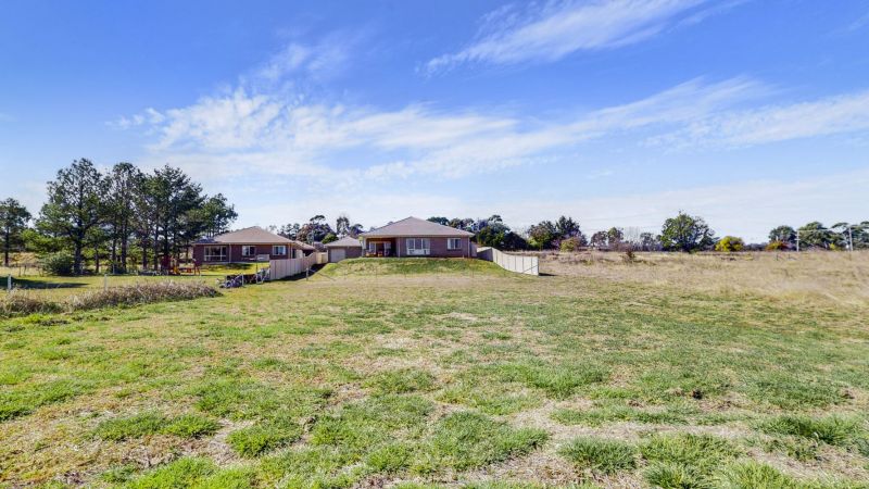 15 Cluny Road ARMIDALE NSW 2350 