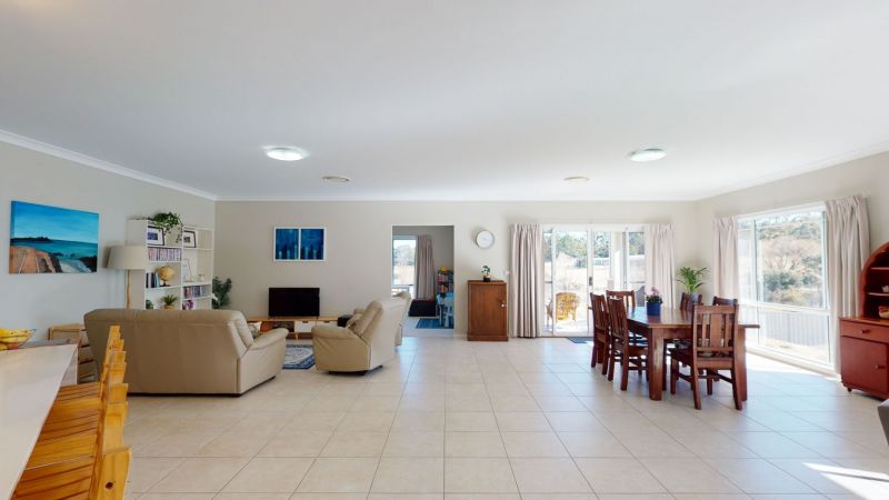15 Cluny Road ARMIDALE NSW 2350 