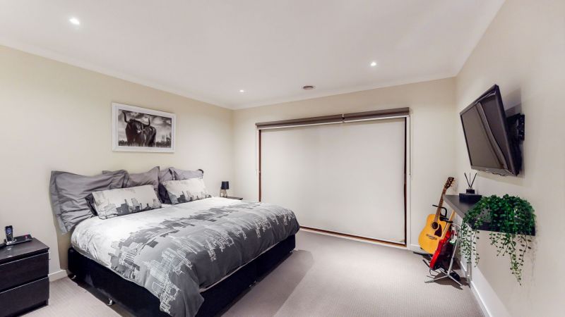 3 Tawleed Grove, Clyde North VIC 3978 