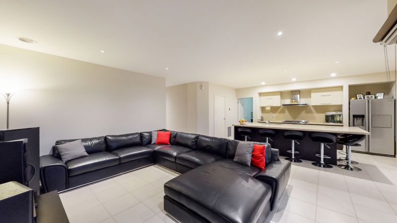 3 Tawleed Grove, Clyde North VIC 3978 