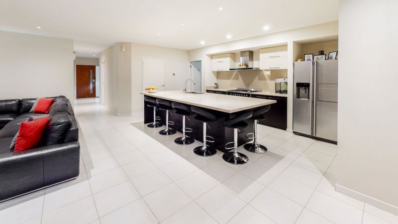 3 Tawleed Grove, Clyde North VIC 3978 
