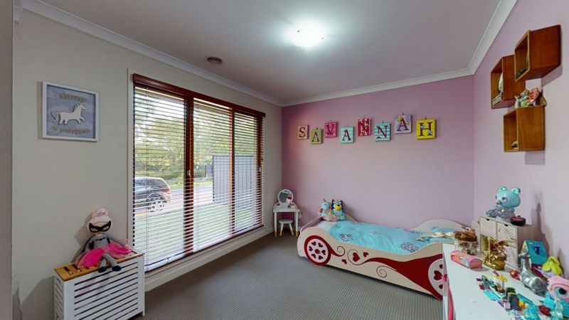 3 Tawleed Grove, Clyde North VIC 3978 