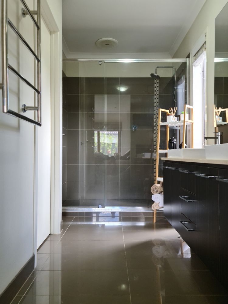 3 Tawleed Grove, Clyde North VIC 3978 