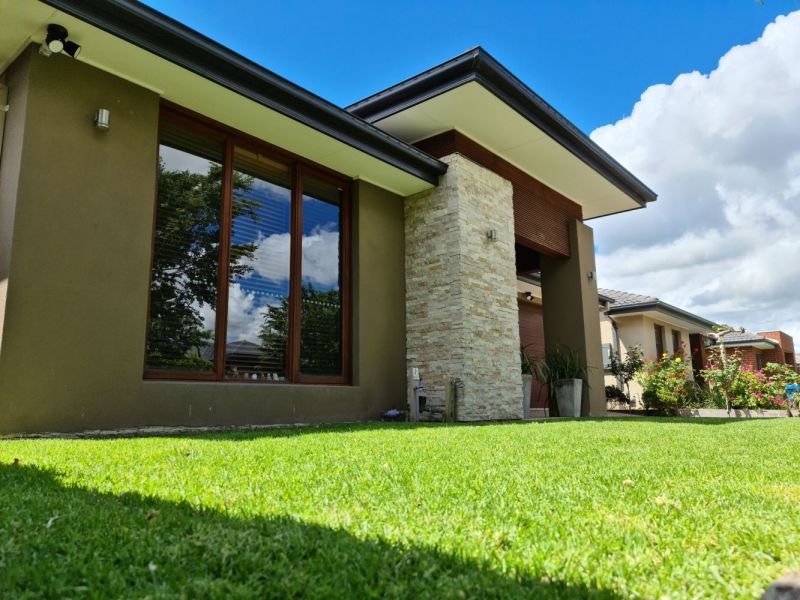 3 Tawleed Grove, Clyde North VIC 3978 