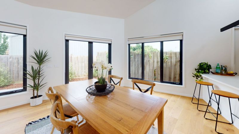 Unit 3 11 Walton Street Wendouree VIC 3355 