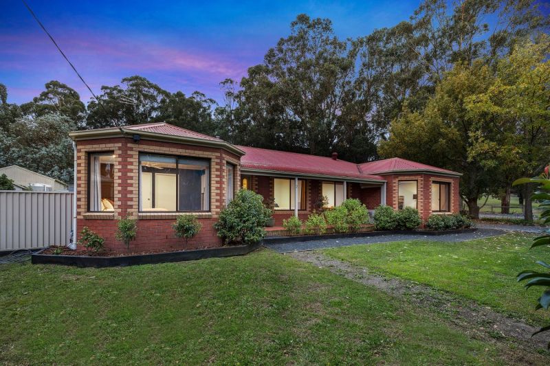 2 Barkly St Buninyong VIC 3357 